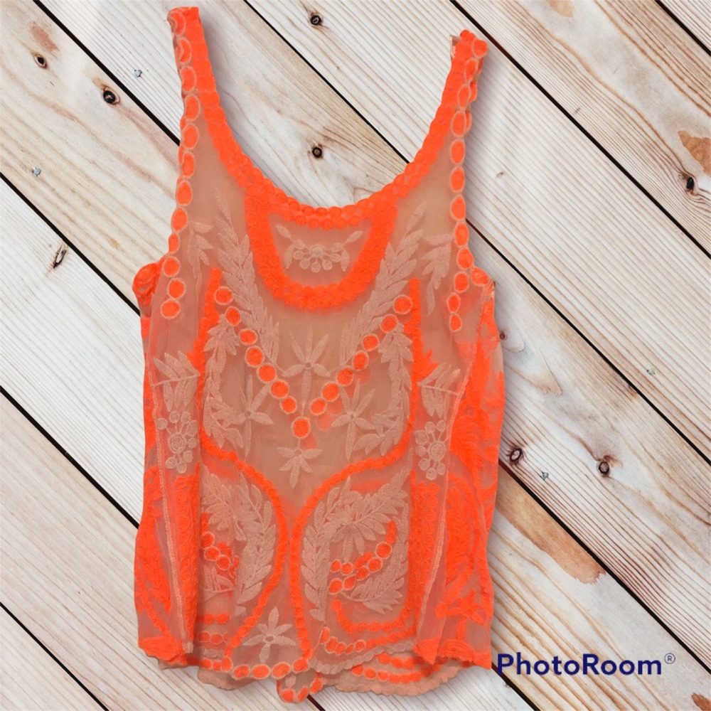 🛍 3 for $15 Cute Sheer Lacy Tank top